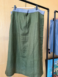 SKIRT: CHESKA / BACK :  GREEN LINEN *