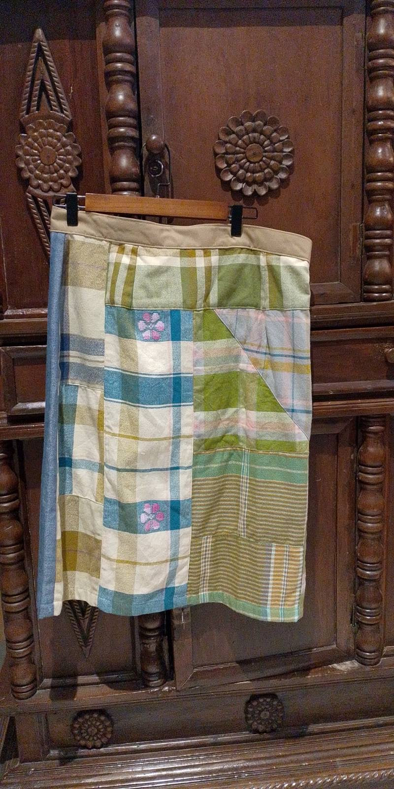 SKIRT: LARGE DESIGN 17