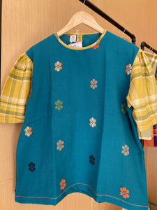 CLASSIC V1: BLUE GREEN FLOWERS W/ LISA SLEEVES