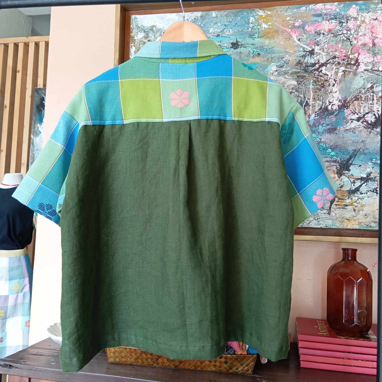 MAKULAY: COLLECTION: MIX NATIVIDAD & FOREST GREEN LINEN W/ POCKET  (TANIA SLEEVES & COLLAR)