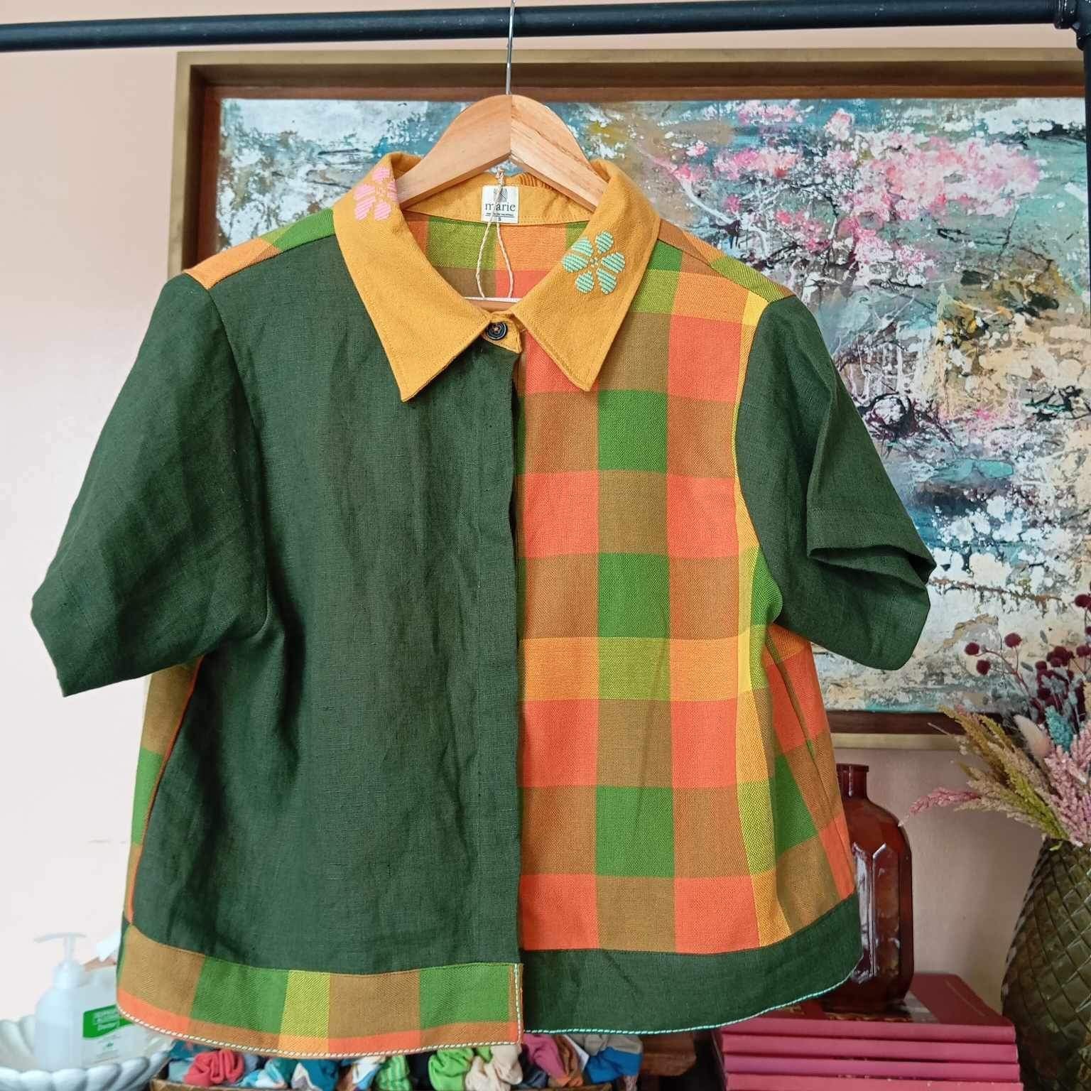 MARIKIT: MIX forest GREEN LINEN & NATIVIDAD (GREEN LINEN SLEEVES /YELLOW COLLAR)