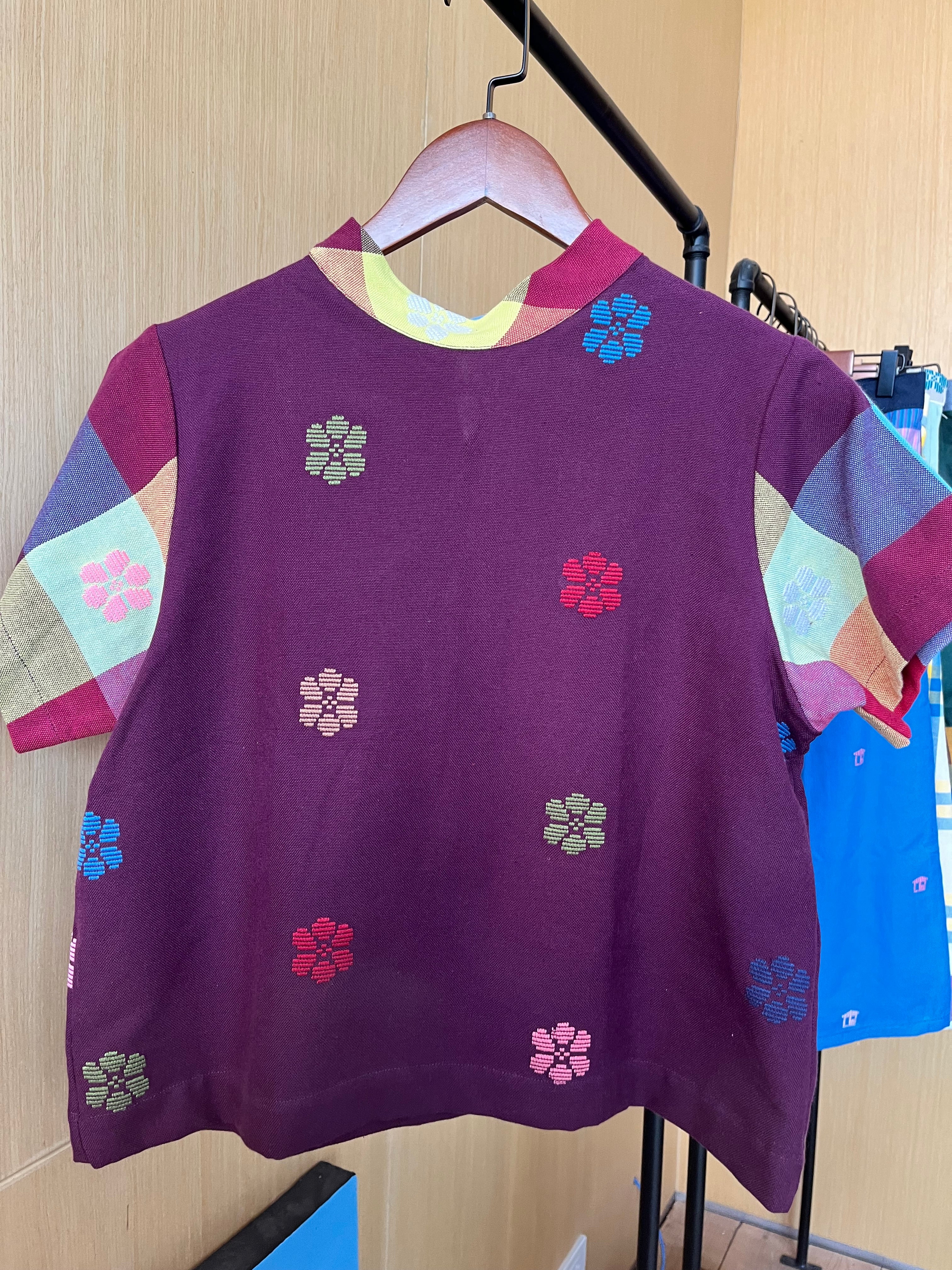 PAMANA V1: BURGUNDY FLOWERS W/ PATRICIA ( SLEEVES, COLLAR)