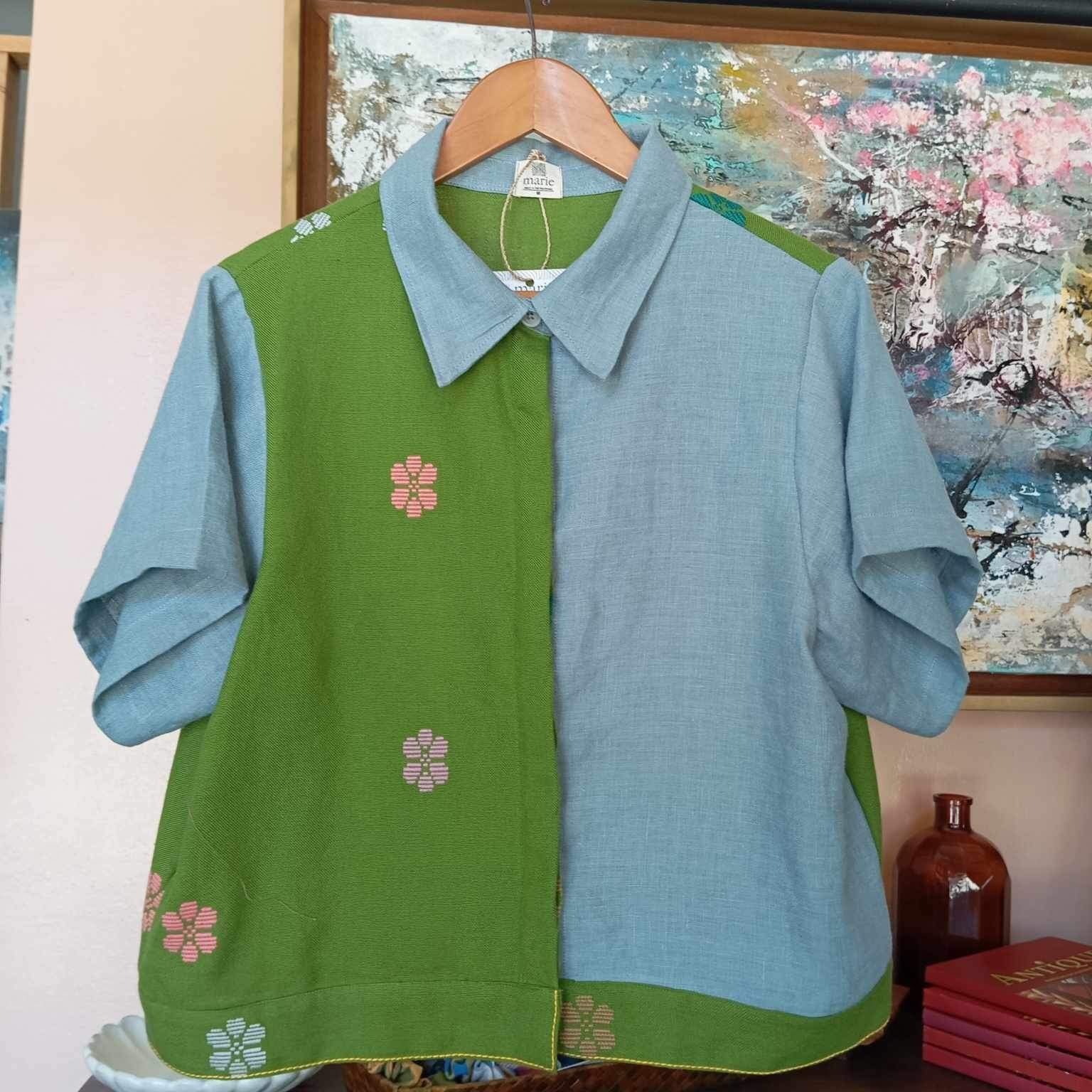 MARIKIT: MIX GREEN FLOWERS / BLUE GRAY LINEN (BLUE GRAY LINEN SLEEVES & COLLAR)