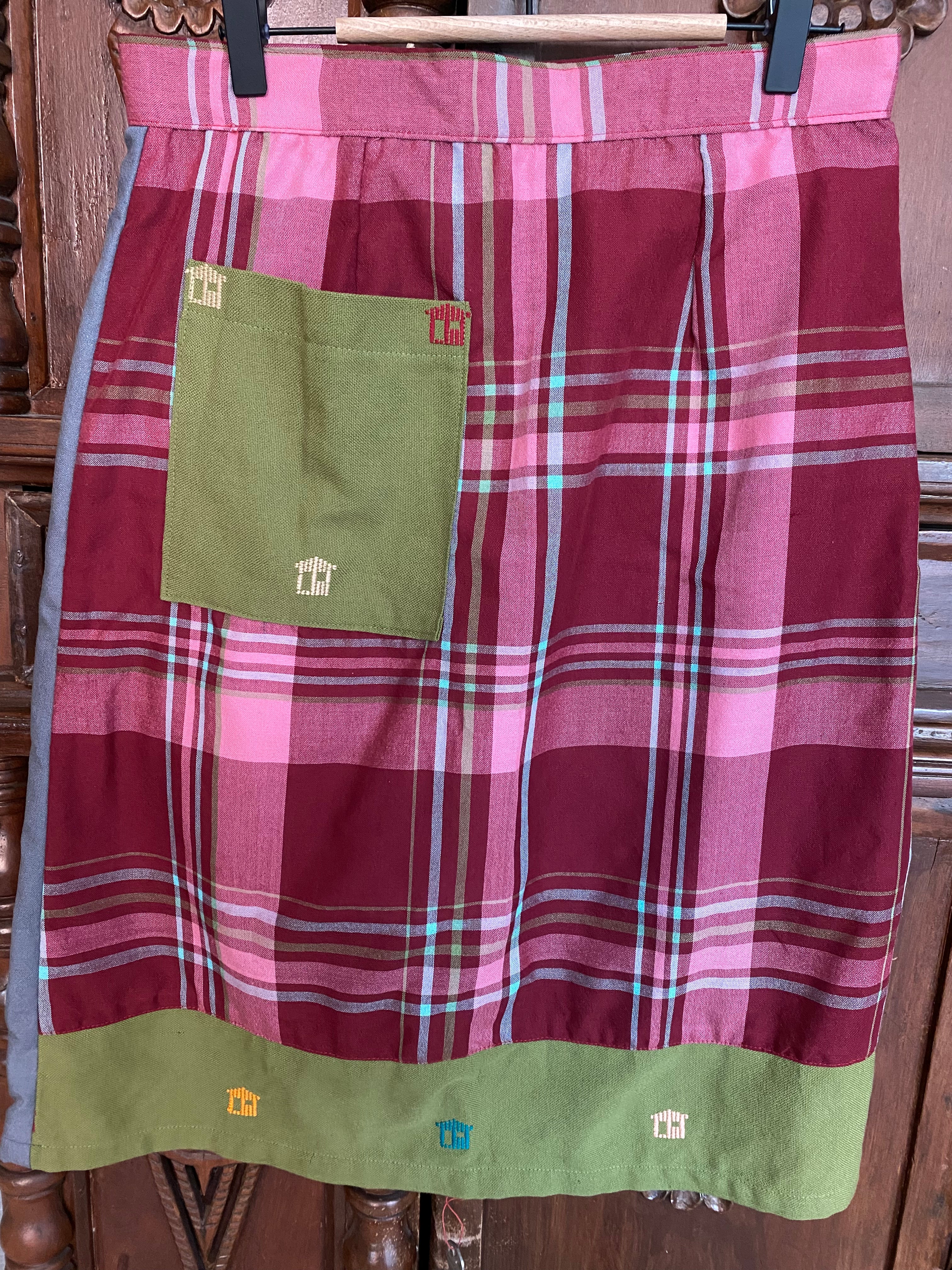 SKIRT: BENILDA W/ OLIVE GREEN MINI BAHAY KUBO POCKET / (GRAY BACK)