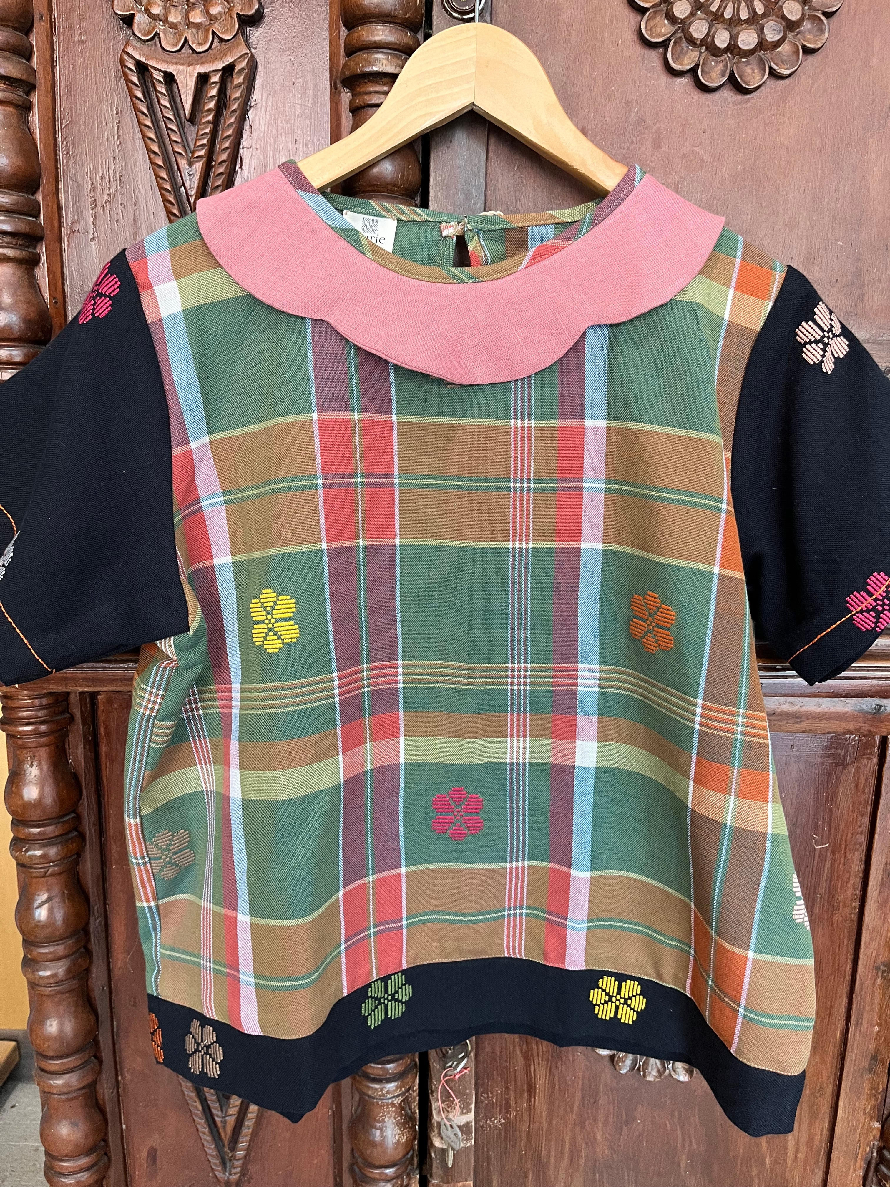 BUSILAK : BERNILA FULL W/ BLACK SLEEVES ( OLD ROSE LINEN COLLAR)*