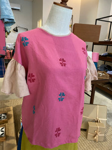 corazon: pink flowers2 with linen sleeves