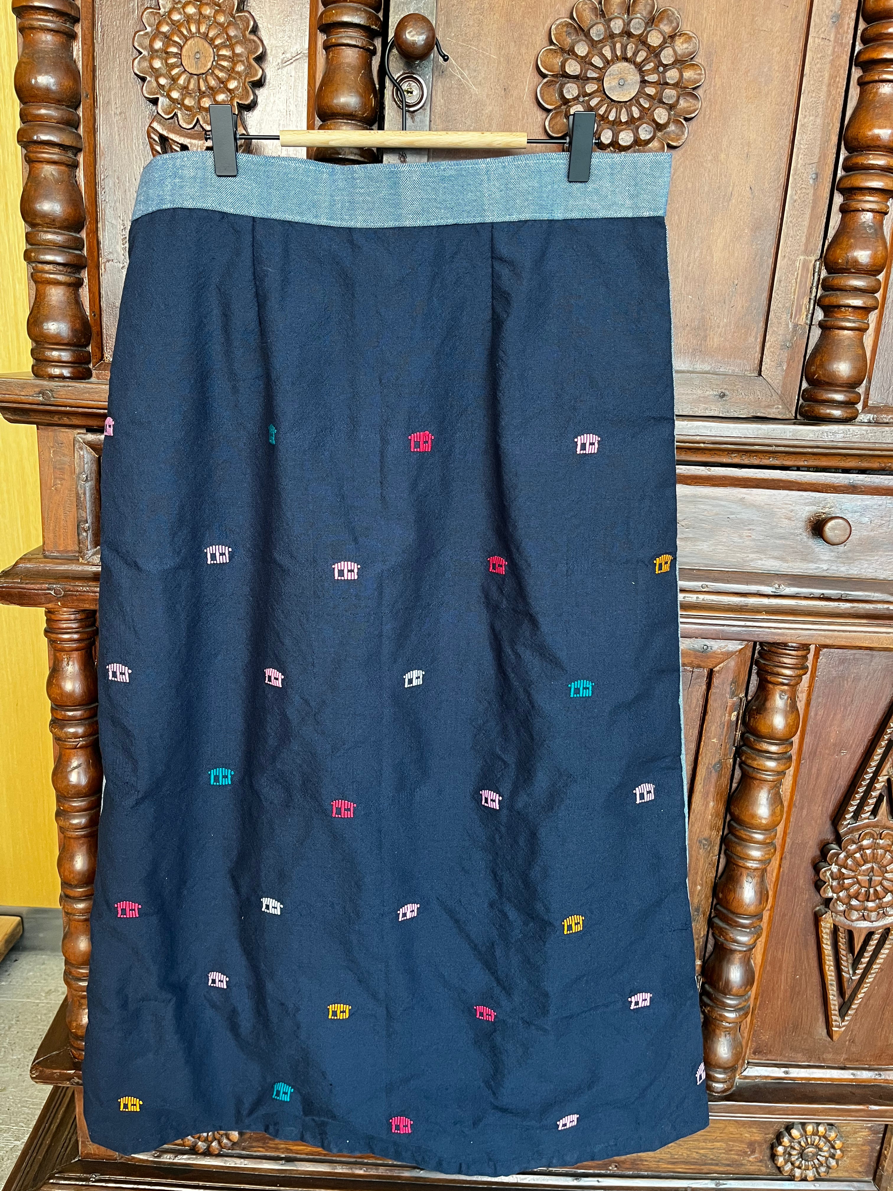 SKIRT LONG:  BLUE MINI BAHAY KUBO / DENIM  (XL)